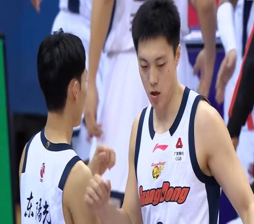CBA一夜過后，常規賽前四確定！廣東無緣直通8強，季后賽對手2選1