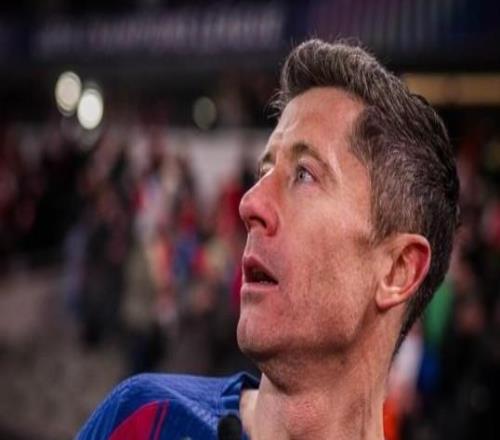 波蘭傳奇門將：萊萬是波蘭最著名球員，竟允許被巴薩這樣對待