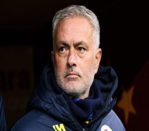 球報：穆帥希望在本菲卡獲得更長合同，也可能會評估皇馬報價