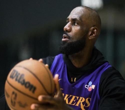 好消息，東契奇?zhèn)笾胤涤?xùn)練，火箭KD出戰(zhàn)存疑