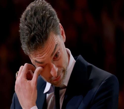 波波維奇怒批搶劫！加索爾加盟湖人，才是科比兩連冠的真相