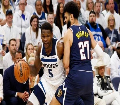 愛德華茲：我很慶幸在掘金落后三分時，穆雷選擇投了個兩分