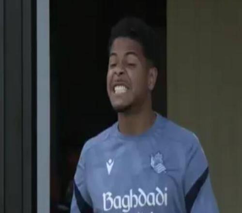 狂歡過后，皇社球員奪冠慶典第二天訓練圖集表情迷離