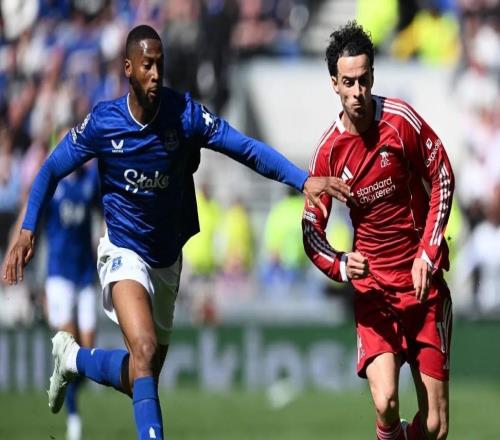 英媒：瓊斯在認真考慮結束紅軍生涯，熱刺若保級成功有意引進