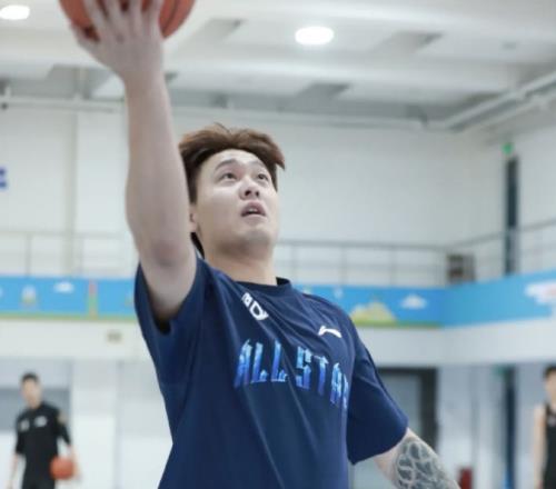 北京男籃動態：趙睿仍在康復曾凡博盼收官戰復出貝利即將離隊