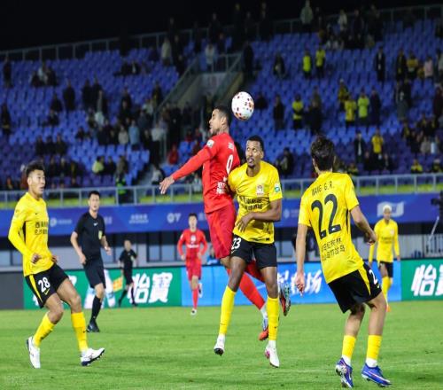 五外援難破鐵桶陣！青島西海岸11河南，進攻乏力困局何時解