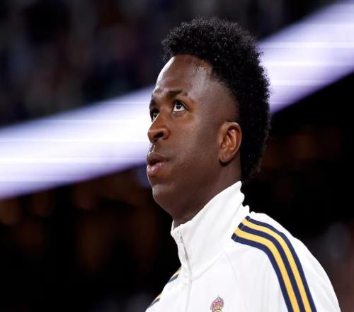 阿斯：皇馬內部對維尼修斯去留仍存爭議，舊將建議續約后套現