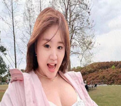 女籃198斤大碼美模博士，精通芭蕾舞，25歲轉(zhuǎn)型成國家隊(duì)的第4選擇