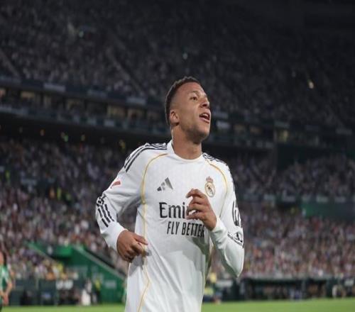 主動要求被換下，記者：姆巴佩左腿腿筋超負荷