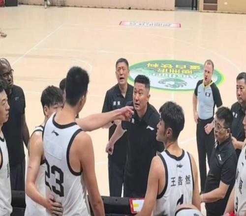 CBA常規(guī)賽第42輪收官最終排名與季后賽對(duì)陣出爐！徐昕首輪對(duì)杜鋒