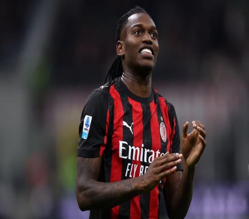 都體：萊奧無意去沙特踢球，對前往英超持開放態度