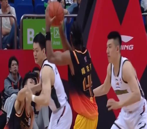 CBA常規賽大結局！12強出爐，季后賽首輪對陣確定，廣東將戰廣州