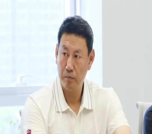 楊毅：李楠是許利民邀請(qǐng)到北京男籃目前還沒(méi)有到再入江湖的時(shí)候