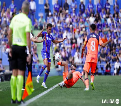 20！11.7億豪門聯賽9連勝太無解甩開死敵11分最快提前4輪奪冠