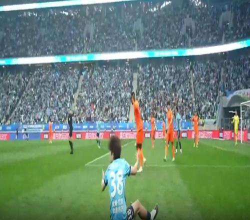 02！大連隊“大熱必死”，12分鐘丟掉2球，2大后衛連續失誤