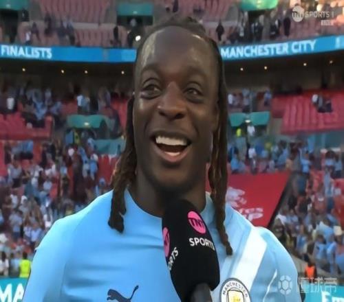 多庫是本賽季唯一成功過人100+英超球員，各項賽事已達133次