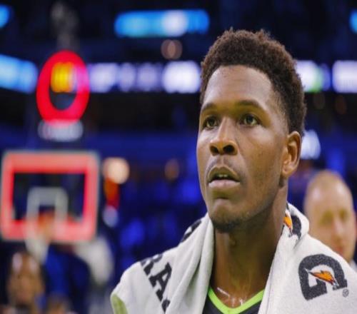 愛德華茲確診：左膝骨挫傷過度伸展缺席數(shù)周專家分析需等到西決