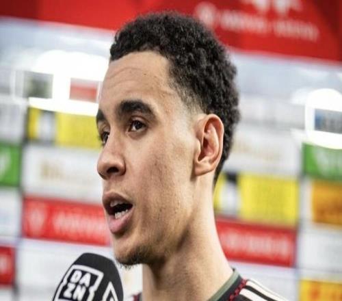 穆西亞拉：這場(chǎng)對(duì)我們來(lái)說(shuō)是好事，必須保持扭轉(zhuǎn)比賽的心態(tài)