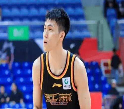 CBA獎項4人雙豐收！深圳2將成贏家，徐昕與龐崢麟打出身價！