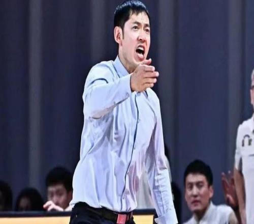 北控男籃大換血！更換主帥，15人合同到期，功勛外援續約