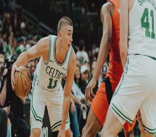 3年前被當吉祥物，申請交易！如今成頂級火力，一戰(zhàn)直升隊史第二