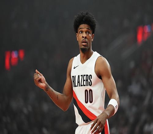 后場新星的狀態比起之前大幅下滑了，開拓者隨即遭遇了一場慘敗