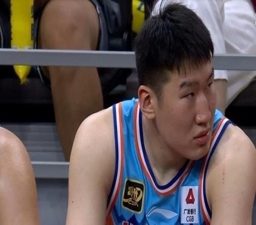 中國籃壇歷史罕見！郭士強征召新疆高達6人進入男籃集訓隊