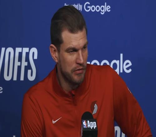 斯普利特：我們下半場(chǎng)心態(tài)崩潰了，文班和福克斯統(tǒng)治了比賽