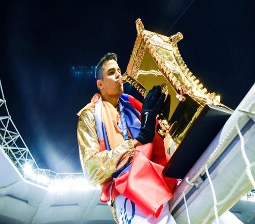 真有錢！傳奇球星：我踢中超1年能賺5400萬，后代幾輩子都花不完