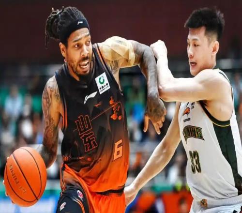 遼魯大戰(zhàn)倒計(jì)時(shí)！山東男籃首戰(zhàn)無退路，以斗志補(bǔ)經(jīng)驗(yàn)，誓奪開門紅