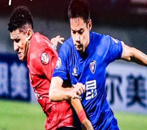 當遼寧鐵人0比1落后時，誰注意到李金羽這個表情，讓球迷心疼