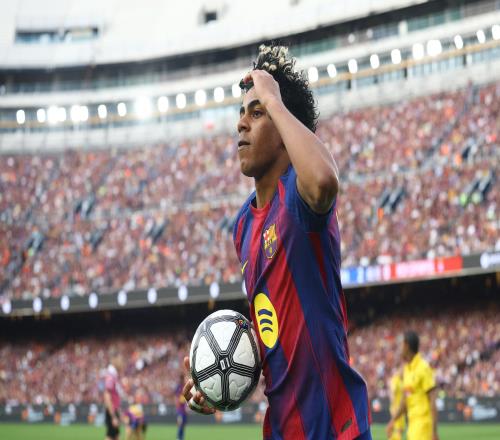 亞馬爾受傷讓人緊張：巴薩爭冠走向暫時沒定，西班牙更是愁容滿面