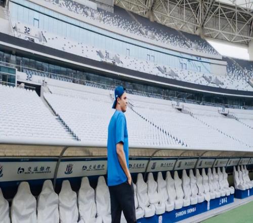 莫雷諾官宣回到申花俱樂部探訪！剛亮相就被球迷熱捧，值得期待