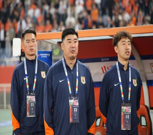 泰山危機(jī)：崔康熙背鍋之后，名宿成了擋箭牌，責(zé)任歸誰