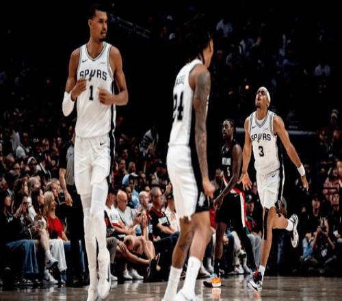 一場11493讓4隊笑不出來！聯盟第一瑟瑟發抖，湖人沒有壓力了