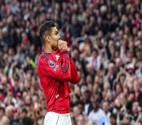 進歐冠在望曼聯(lián)21小蜜蜂剩4輪領先第6名11分B費第19助創(chuàng)紀錄