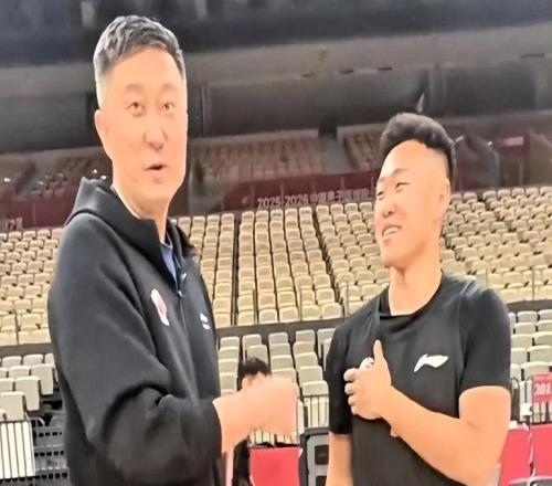 賀希寧逆襲斬獲大獎(jiǎng)，憑實(shí)力站穩(wěn)腳跟，打破過往角色局限