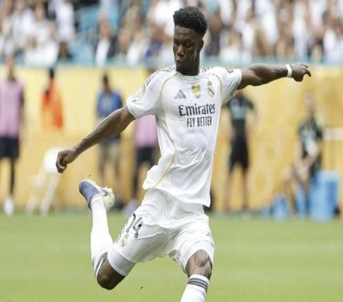 法媒：皇馬計劃與楚阿梅尼續約并給他加薪