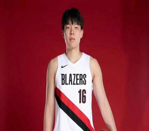 礪刃西行，終有鋒芒！楊瀚森和他的馭帥20