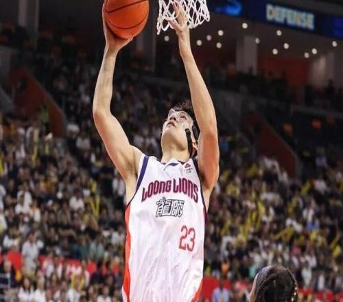 前行無(wú)畏202526賽季CBA季后賽12進(jìn)8G1隊(duì)史季后賽首勝?gòu)V東！