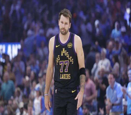 比德九年，大傷歸來(lái)，帝親出征，寸草不生！杜蘭特：我打個(gè)G8