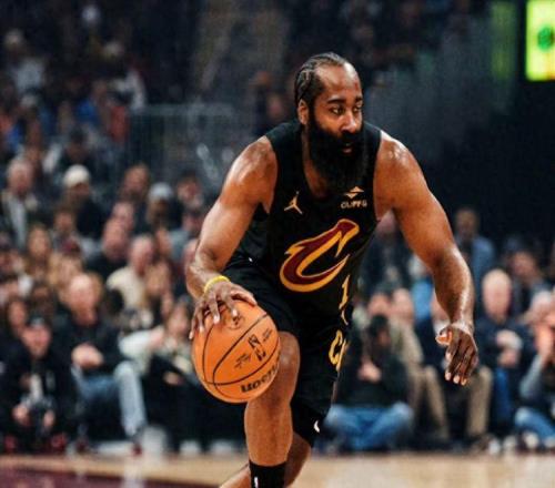 現役巨星季后賽首秀：哈登0分，庫里12分，老詹32分，一人42太狠