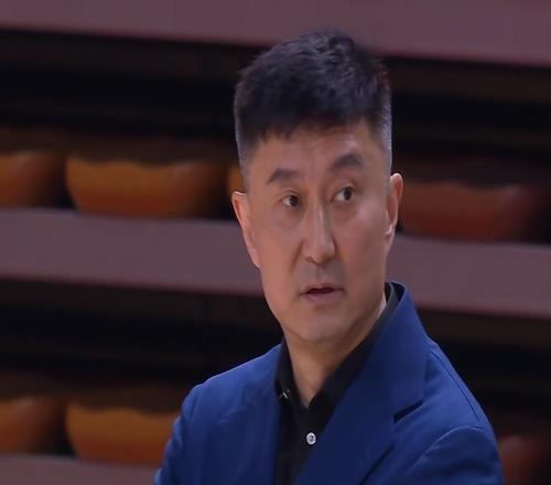 隨著廣東大勝、遼籃慘敗，季后賽又亂了！宏遠(yuǎn)贏球，廣州爆冷無(wú)望