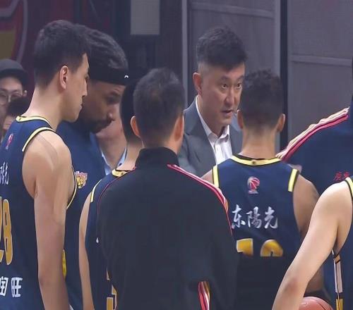 CBA季后賽！廣東再勝廣州讓一追二，遼寧崩盤山東晉級(jí)，八強(qiáng)出爐