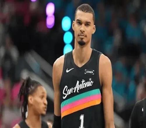 NBA西部半決賽G1森林狼104102馬刺大比分10領先
