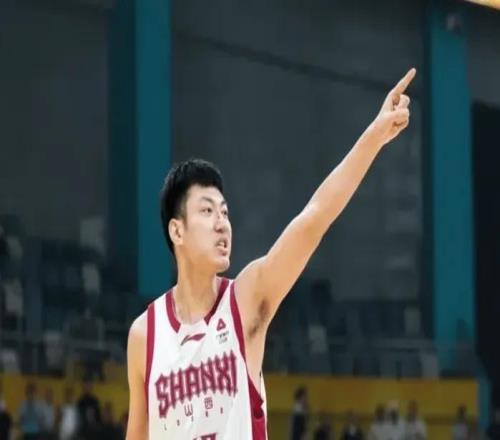 焦海龍G1賽后與球迷爭(zhēng)執(zhí)，CBA官宣被罰3萬(wàn)，G2激烈對(duì)抗仍將繼續(xù)！