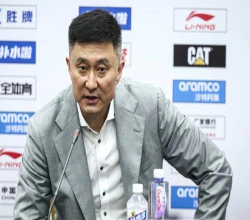 杜鋒陰陽發言被媒體人批評，杜鋒盛贊張皓嘉，張皓嘉被球迷喊MVP