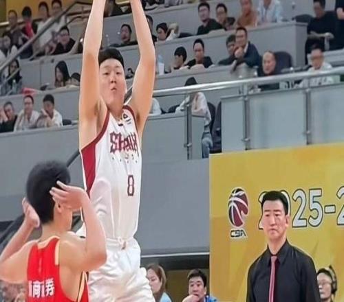 他仨拿著600萬頂薪，兩人生死戰(zhàn)合砍5分，一人缺席，愧對主帥信任