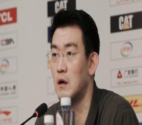 王博：深圳有賀希寧和最好的外援，攻擊力也是聯盟最恐怖的存在