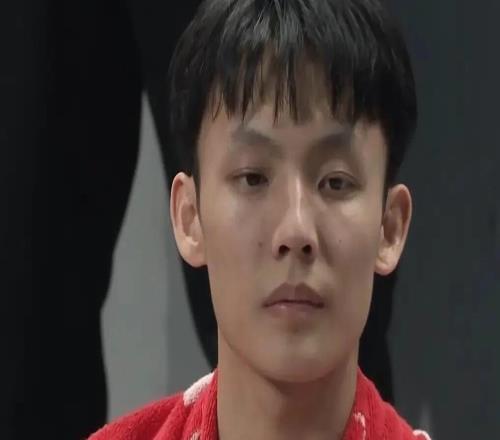 廣東提前止步季后賽，王少杰落淚離場，徐杰滿是無奈辛酸